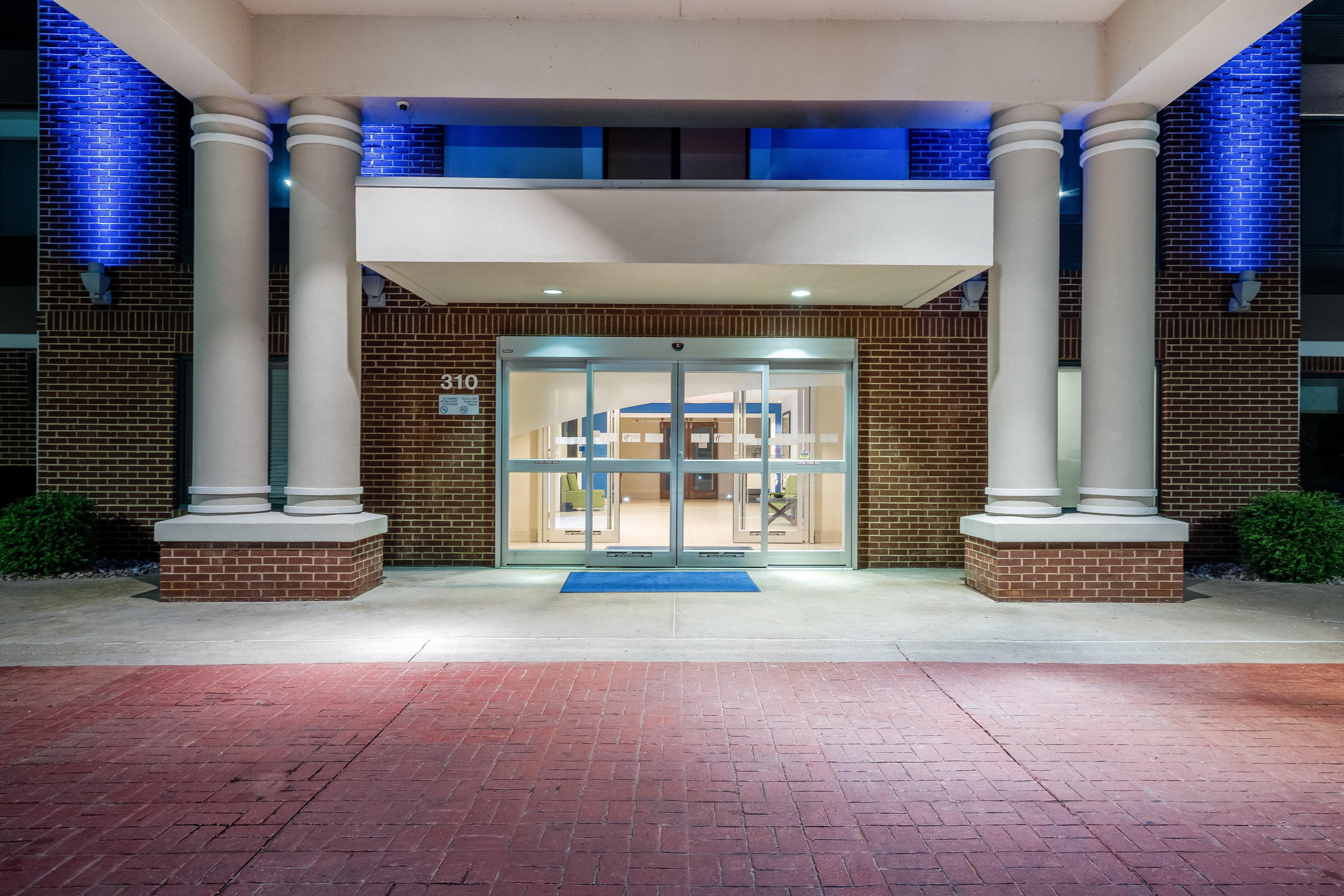 Holiday Inn Express & Suites Tell City By Ihg Exterior photo