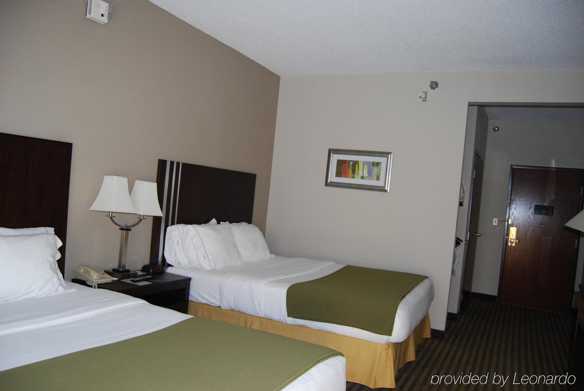 Holiday Inn Express & Suites Tell City By Ihg Room photo
