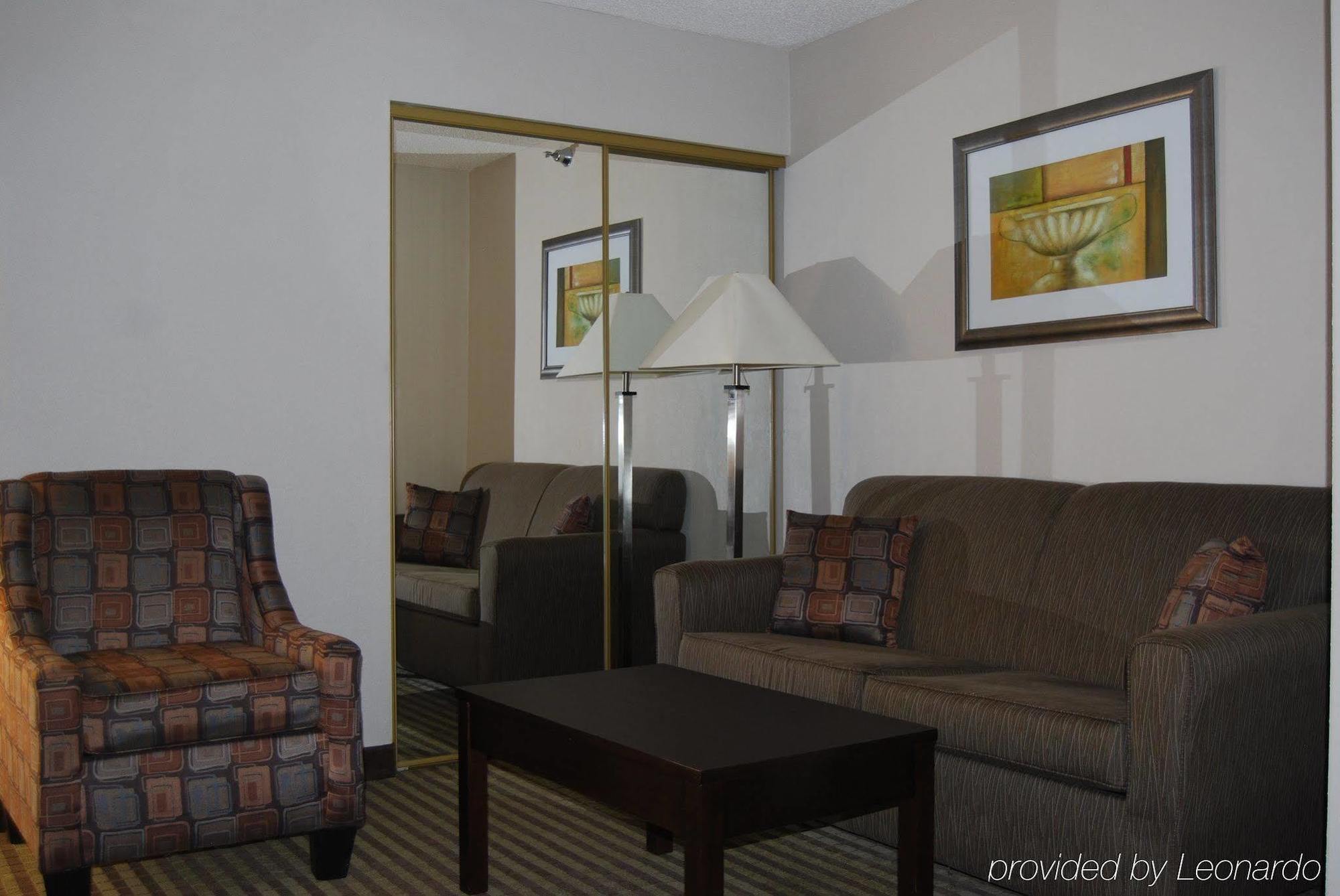 Holiday Inn Express & Suites Tell City By Ihg Exterior photo